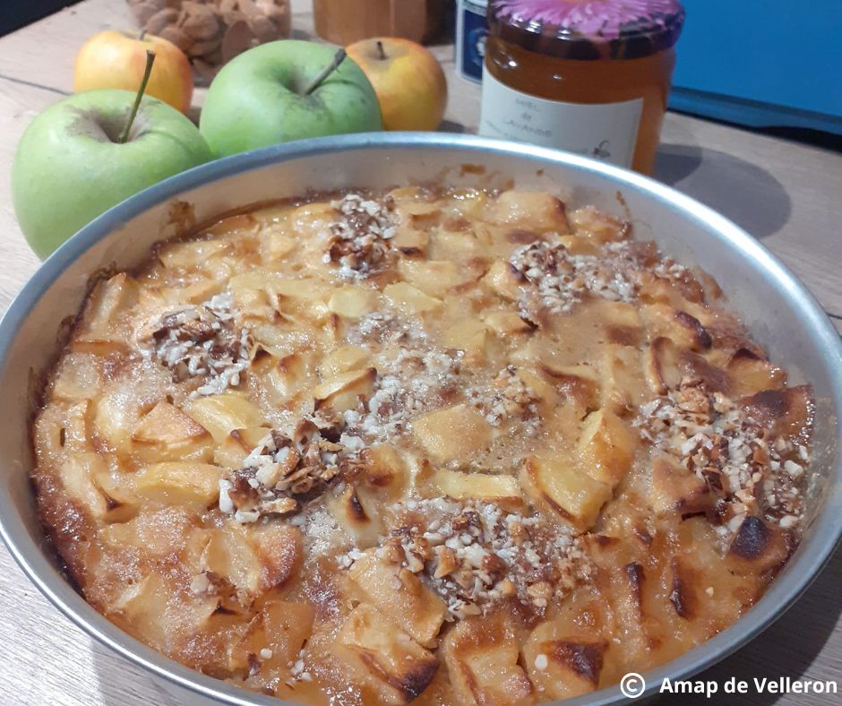 Gâteau aux pommes, brisures d’amandes