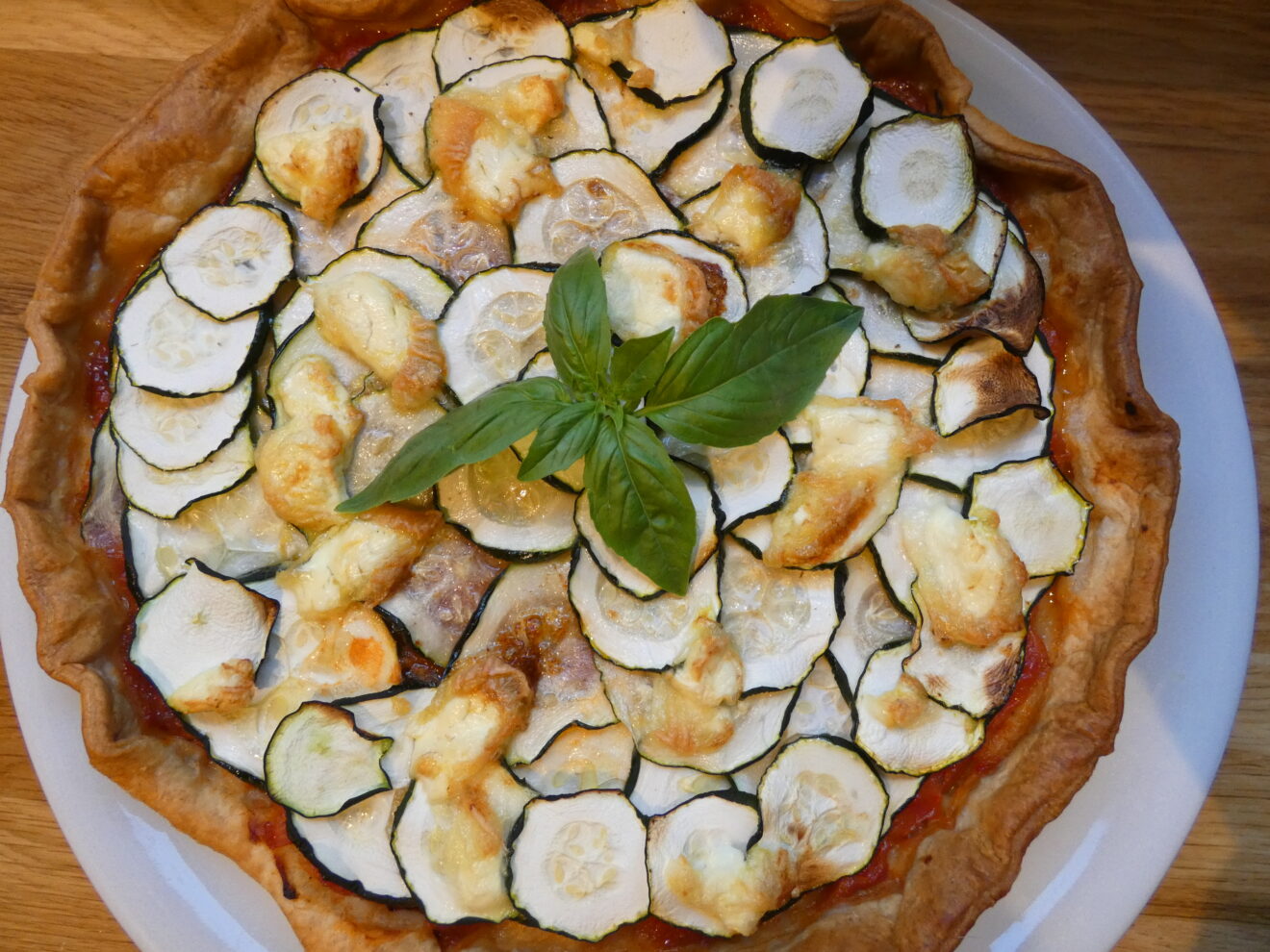 Tarte-Pizza courgettes et fromage de chèvre